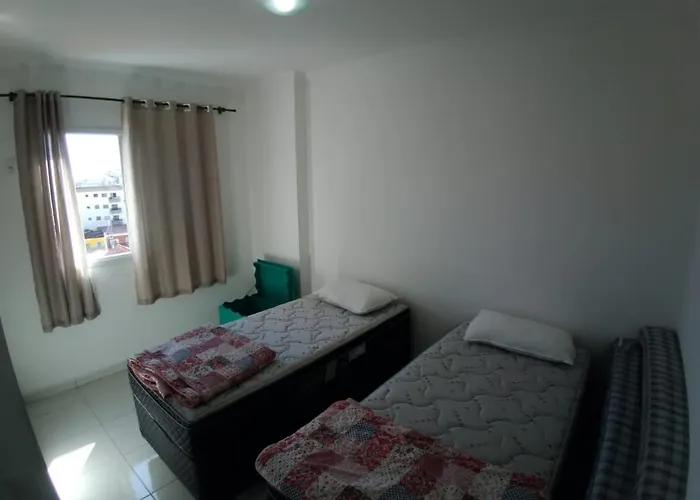 Praia grande, aviação, apenas 180 mtrs do mar!!!